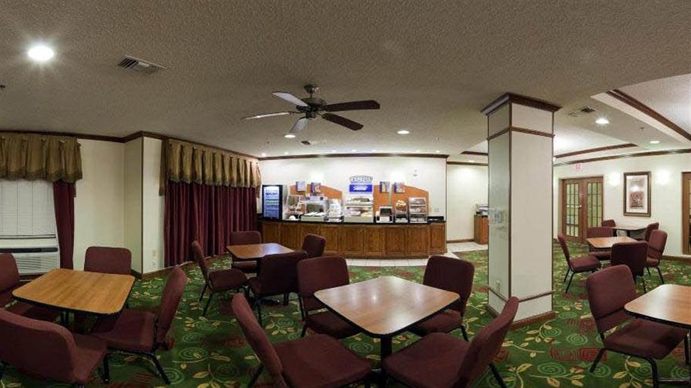 Holiday Inn Express Hotel & Suites Plainview By Ihg Экстерьер фото